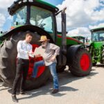 How Do You Choose an Indian Tractor Exporter for Poland?